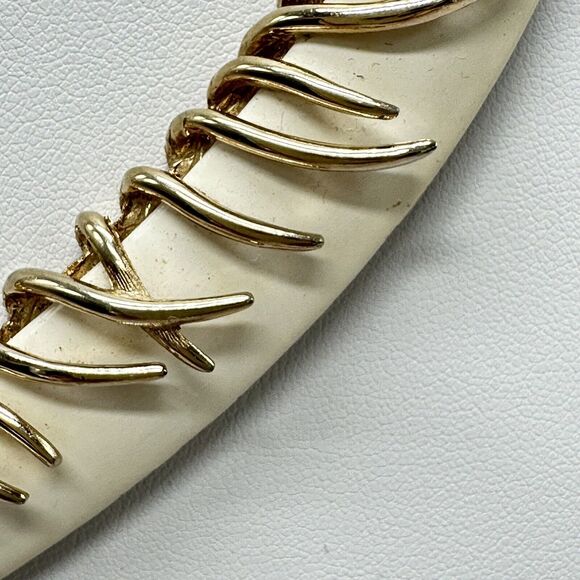 Vintage Boucher Choker Style Necklace Brutalist White Enamel Gold Tone FLAWED - Picture 15 of 16